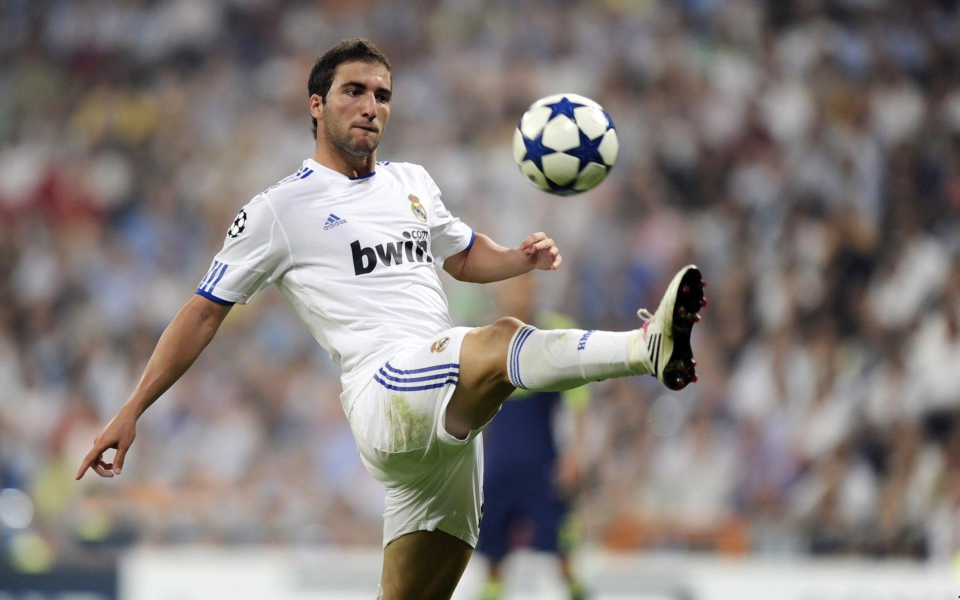 阿森纳瞄准格伊强化后防，转会市场或迎重磅交易