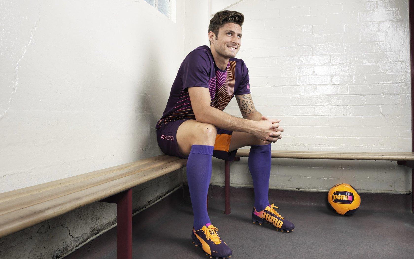 中国女足主帅赛后专访，失利之痛铸就未来之路，现场见证坚韧与反思